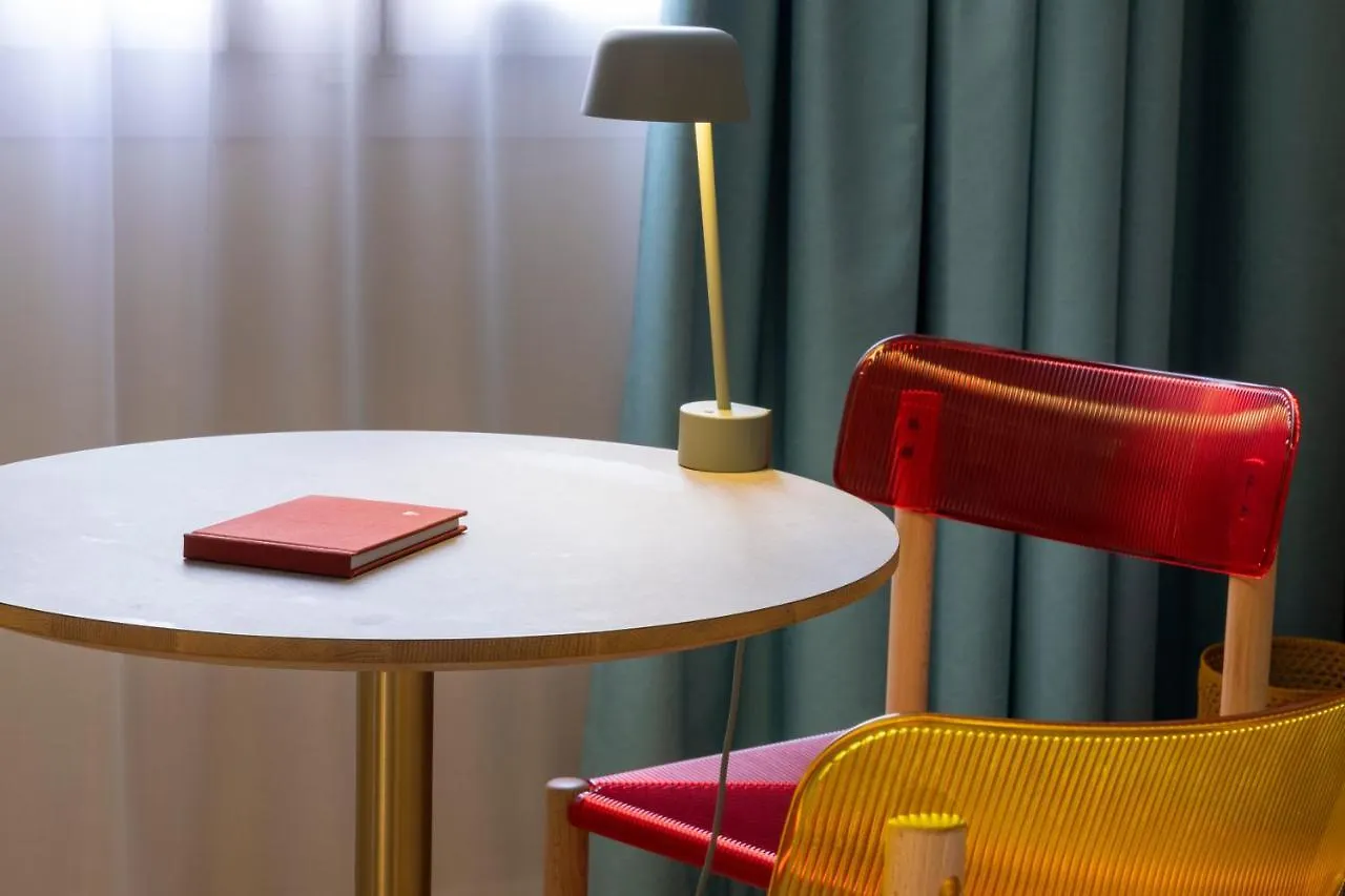 Hotell De La Paix