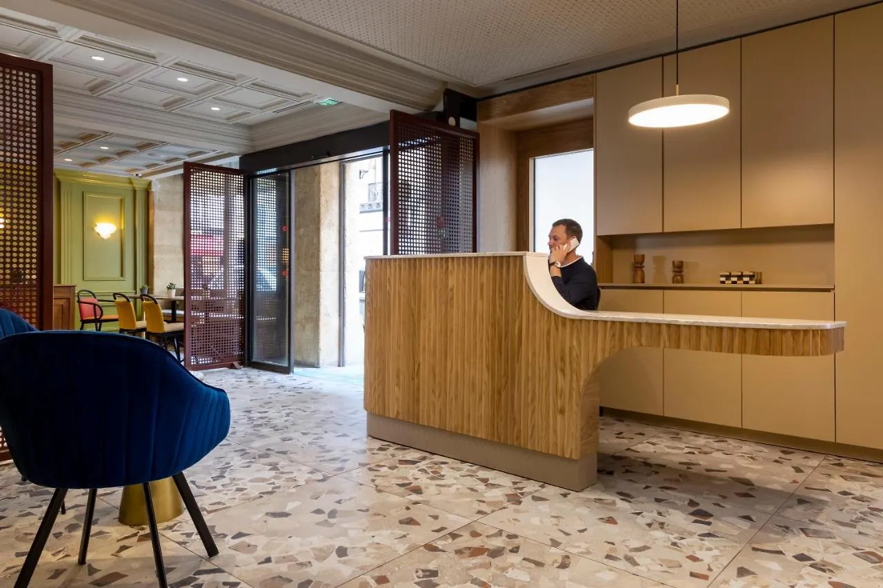 Hotell De La Paix 3*