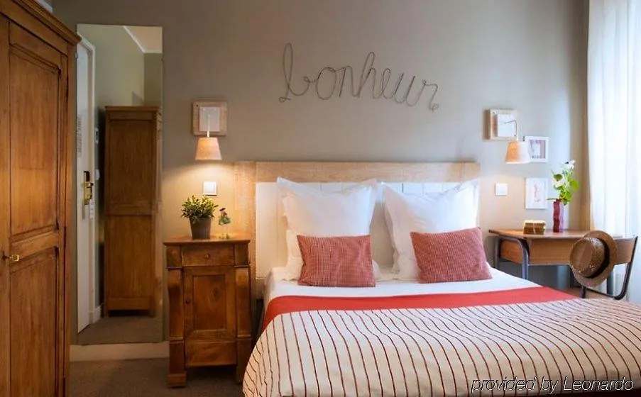 Hotell De La Paix 3*
